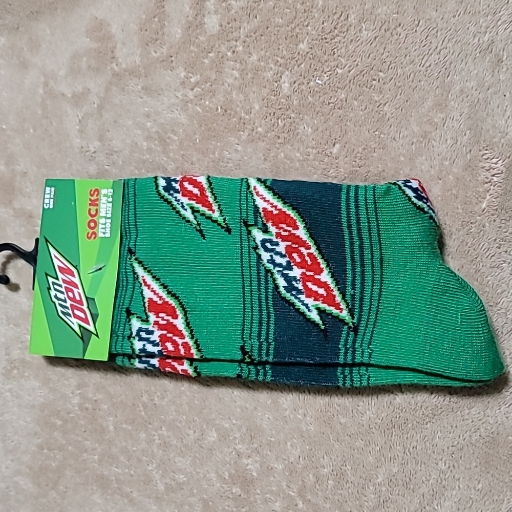 Mountain Dew Cute Green Casual Socks